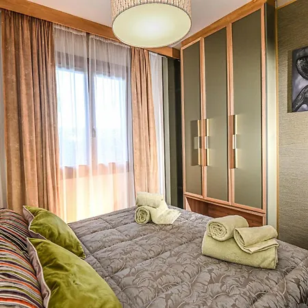 Apartment M&s House *